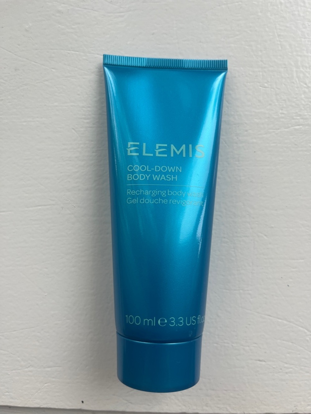 ELEMIS Cool-Down Body Wash in Bright Blue Tube